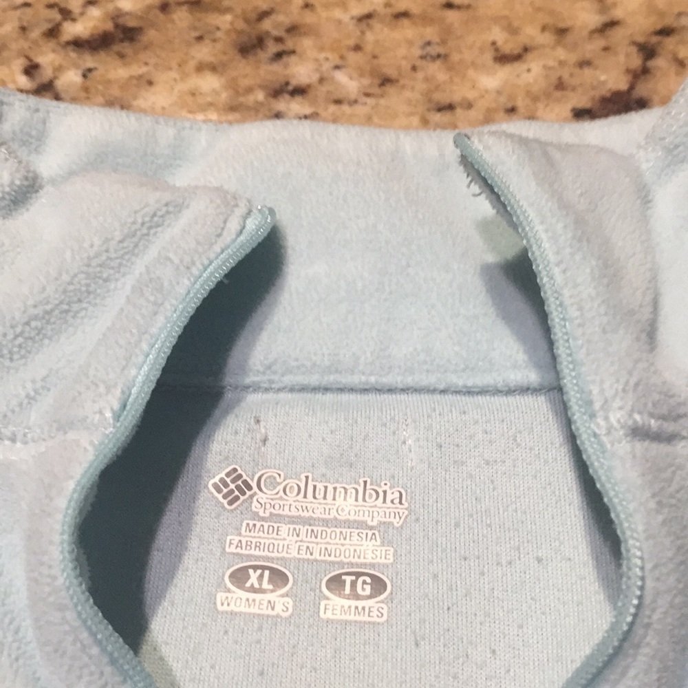 Columbia Pullover - Picture 2 of 6